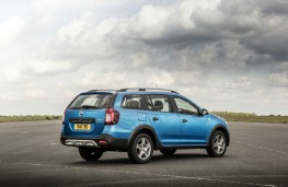 Dacia Logan MCV Stepway, rear quarter